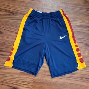 Nike workout shorts size XL boys kids